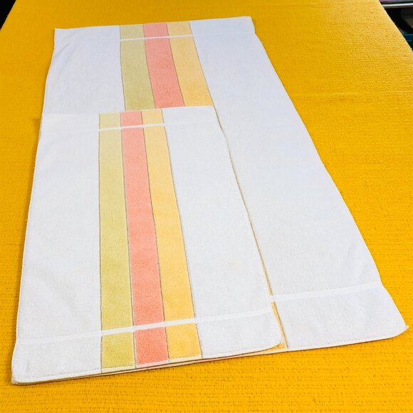 Vintage 80s FIELDCREST Cotton Bath Hand Towel Set: Pistachio Coral Honey Stripes - Picture 4 of 9
